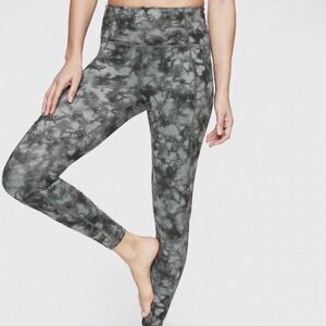 Athleta Gray Tie-Dye Salutation Powervita™ 7/8 Leggings